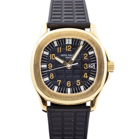 pre owned patek philippe aquanut